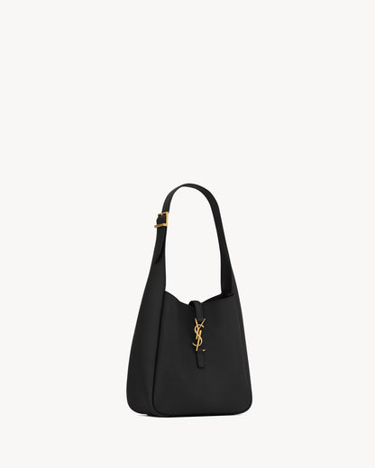 SAINT LAURENT LE 5 À 7 SMALL MORBIDA IN PELLE MARTELLATA